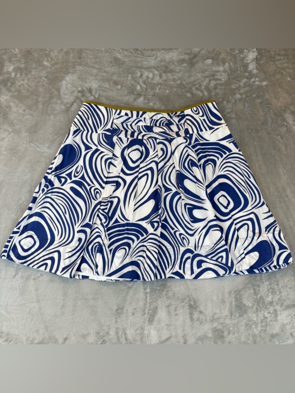 CAbi Lombard Swing Swirl Skater Abstract Skirt Sz 12